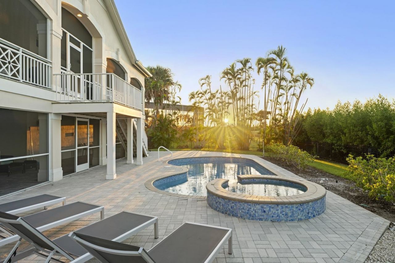 824 Birdie View Pt, Sanibel, FL 33957 Photo