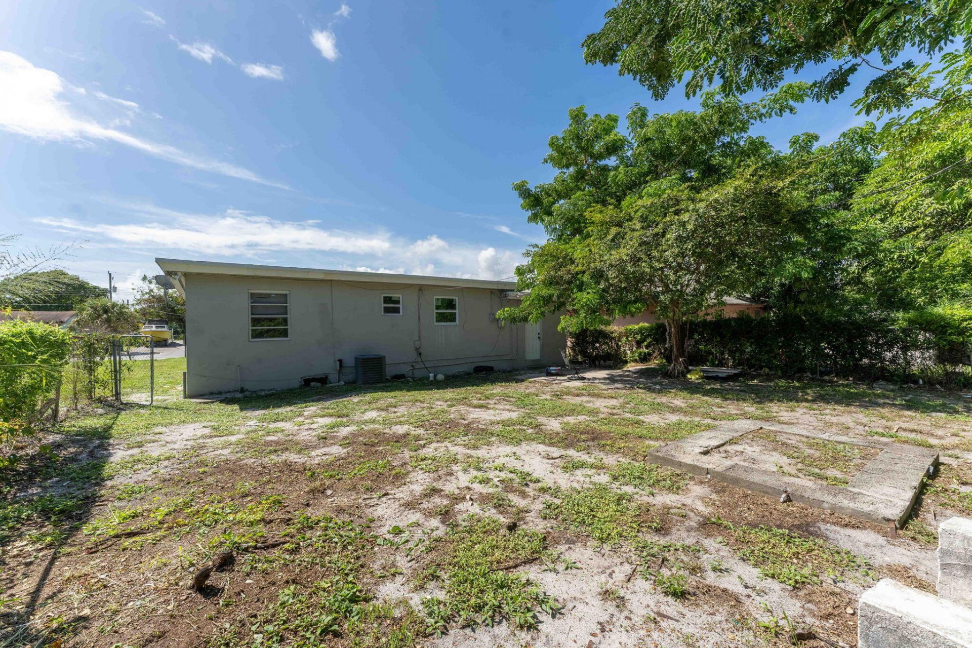 1340 W 33rd Street, Riviera Beach, FL 33404 Photo