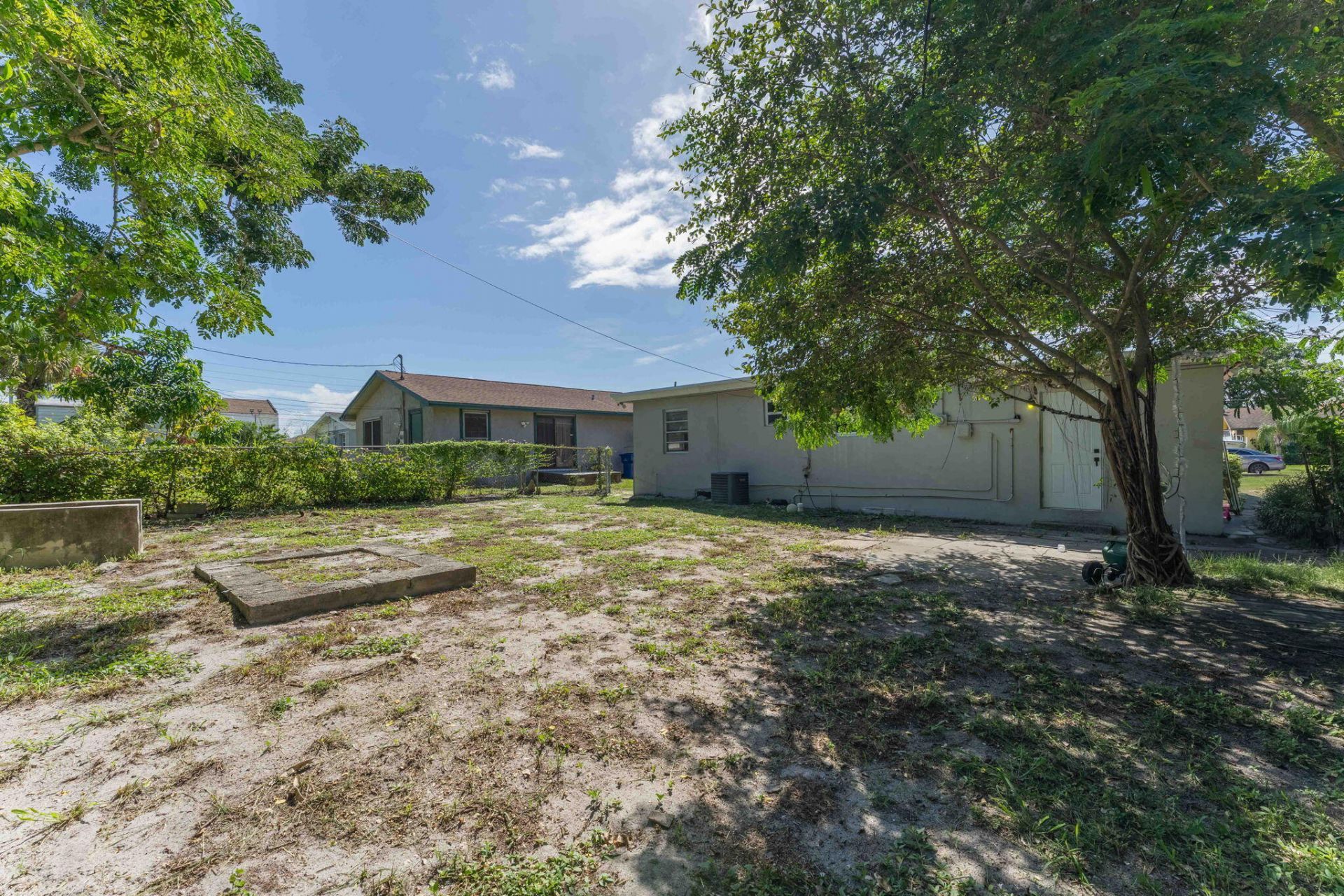 1340 W 33rd Street, Riviera Beach, FL 33404 Photo