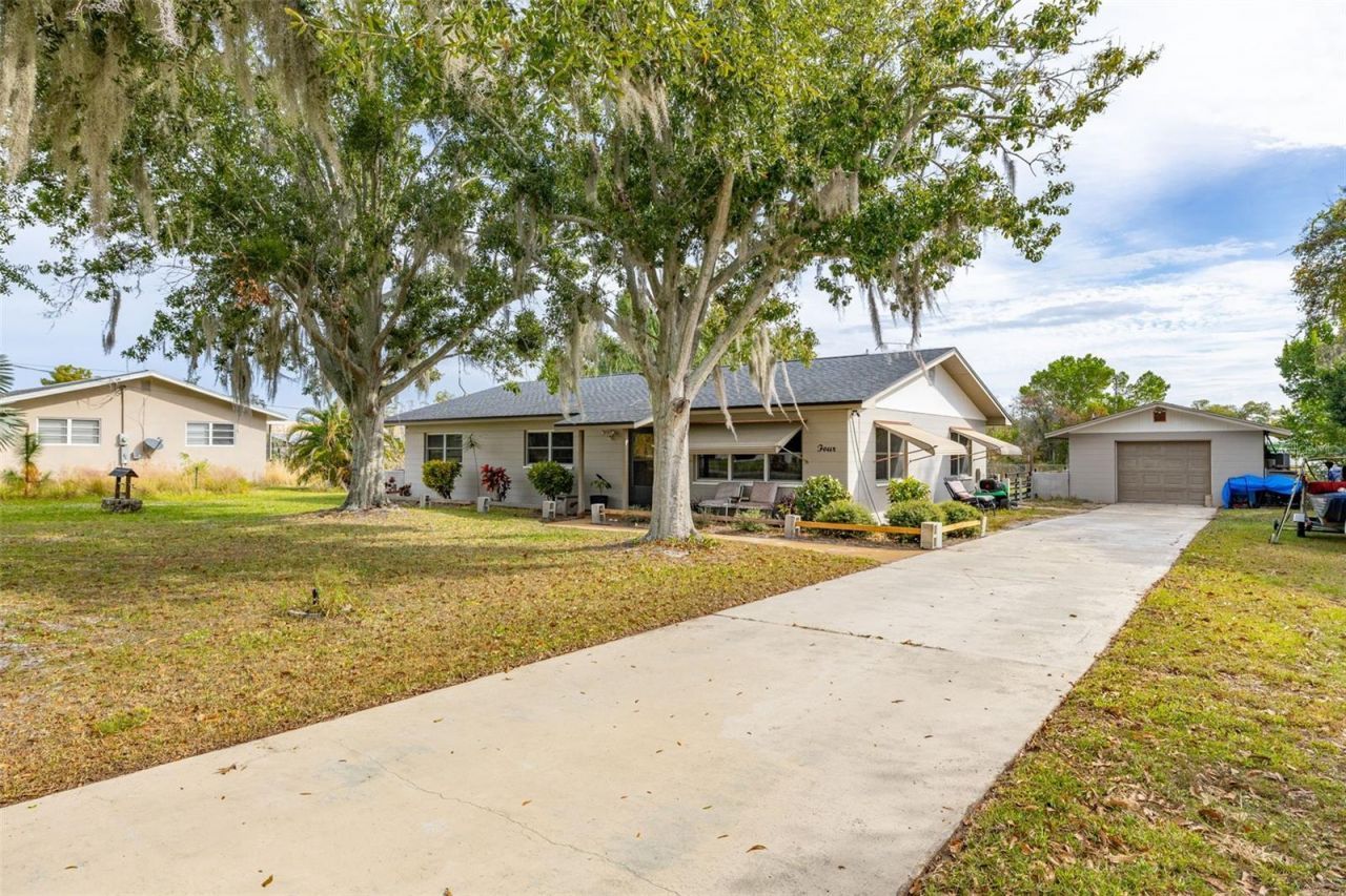 4 Pine Street, Lake Placid, FL 33852 Photo