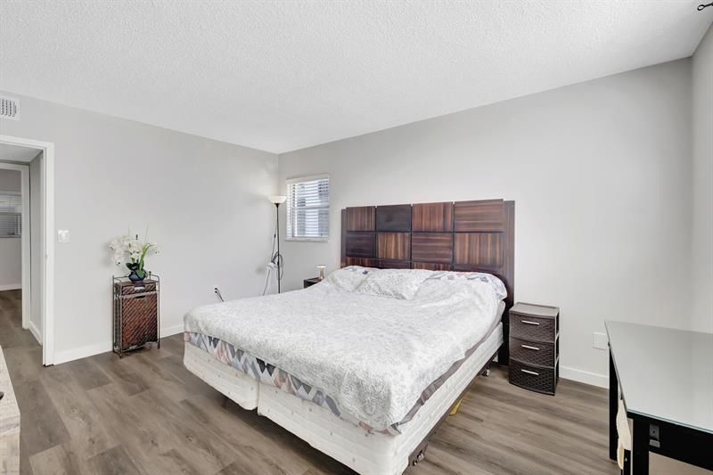 2800 Somerset Drive, Unit 218j, Lauderdale Lakes, FL 33311 Photo