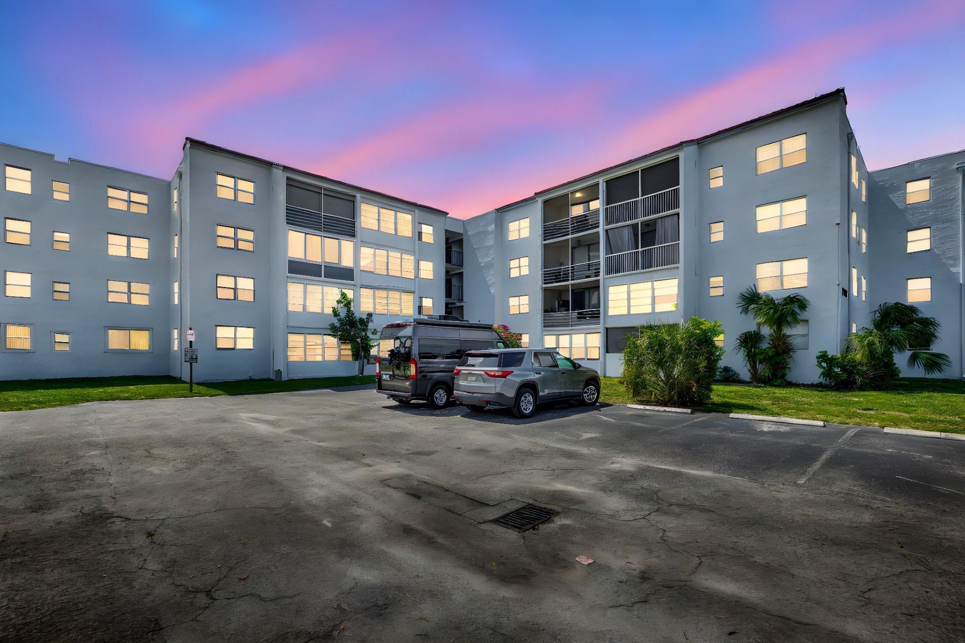 2800 Somerset Drive, Unit 218j, Lauderdale Lakes, FL 33311 Photo