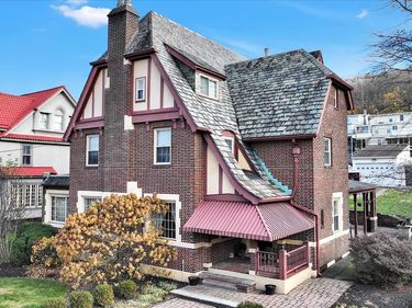 518 E BROAD STREET, TAMAQUA, PA 18252