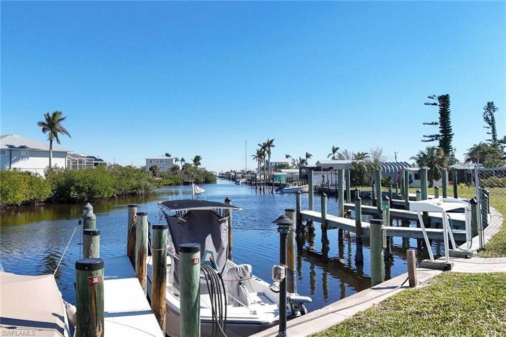 2888 Oleander St, Unit C6, Saint James City, FL 33956 Photo