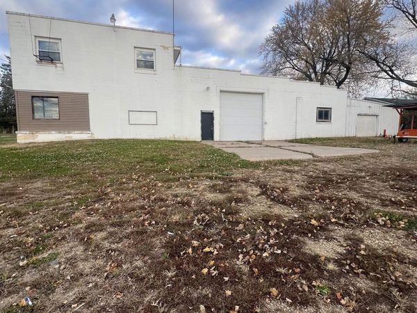 2217 Edgington, Eldora, IA 50627