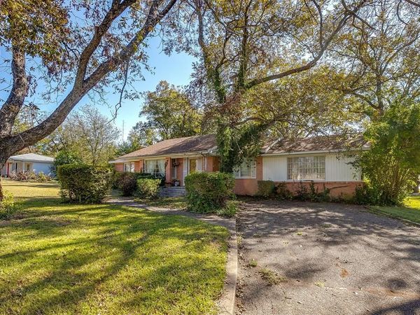 703 E Morgan, Meridian, TX 76665