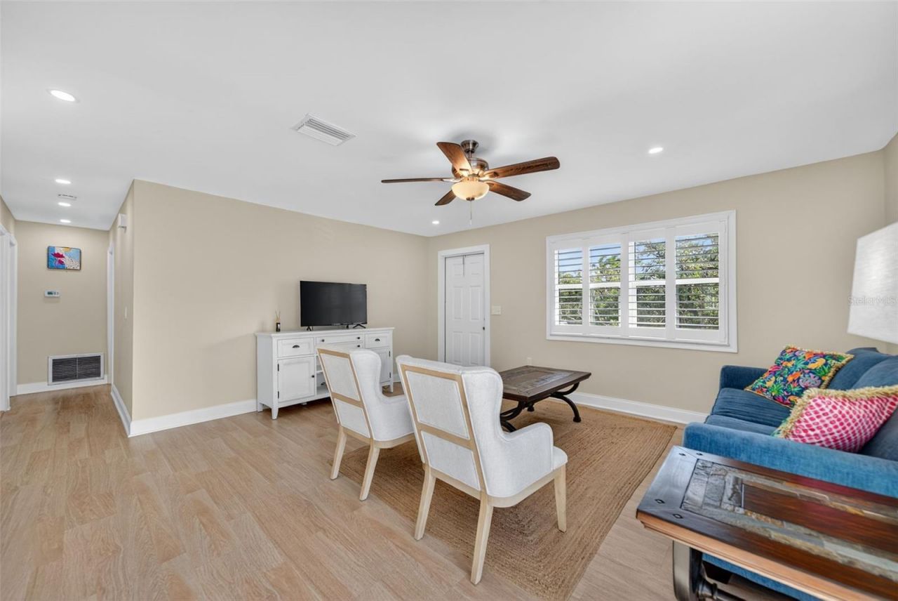 2915 Avenue C, Holmes Beach, FL 34217 Photo