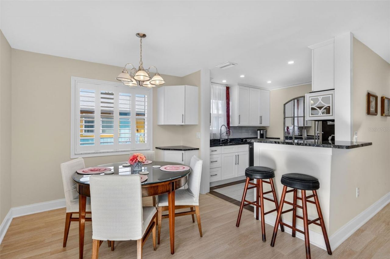 2915 Avenue C, Holmes Beach, FL 34217 Photo