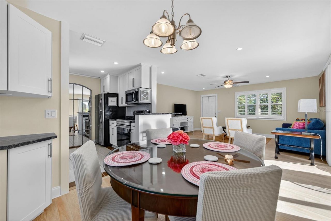 2915 Avenue C, Holmes Beach, FL 34217 Photo