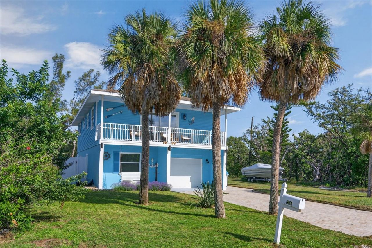 2915 Avenue C, Holmes Beach, FL 34217 Photo