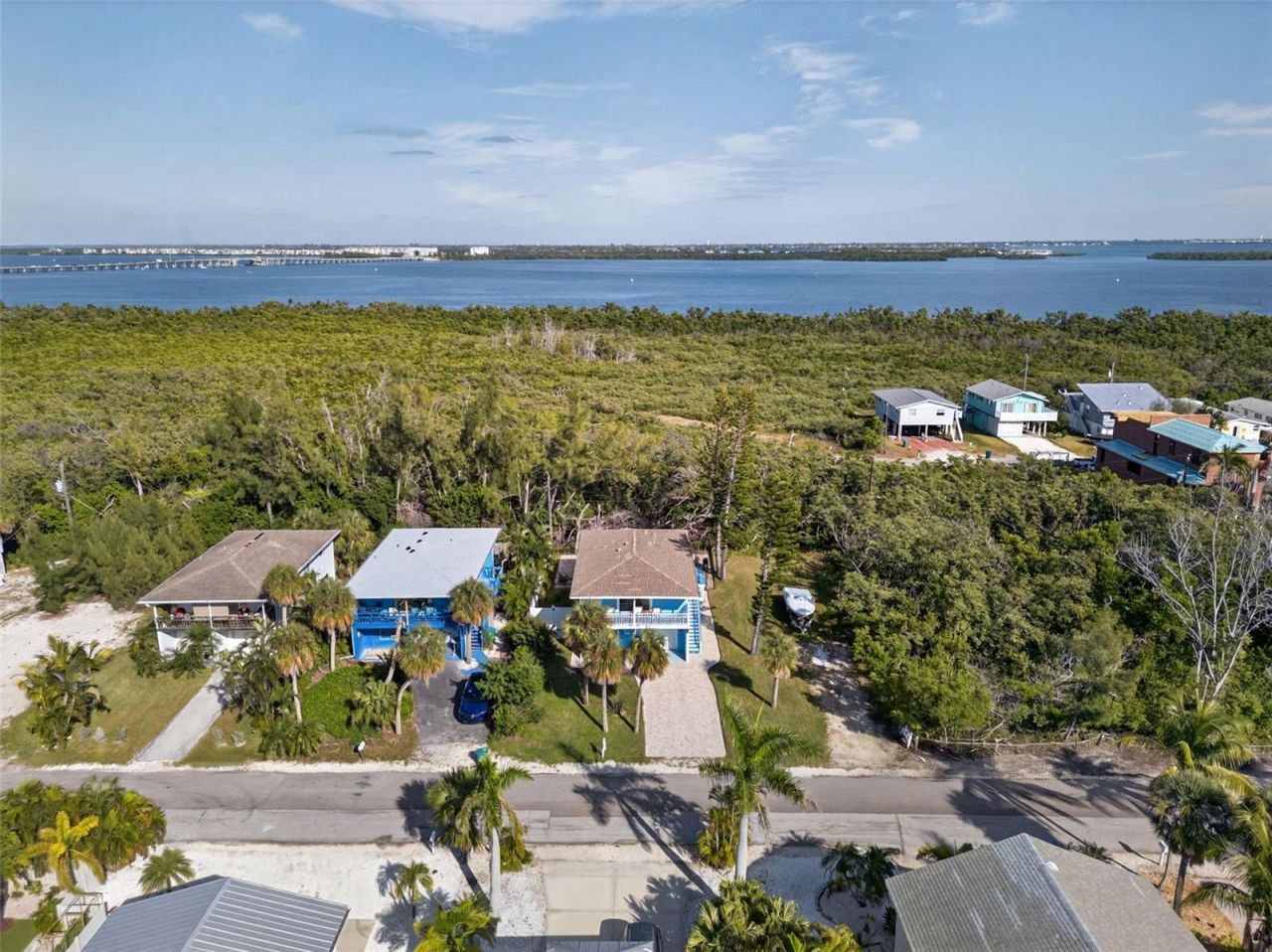 2915 Avenue C, Holmes Beach, FL 34217 Photo