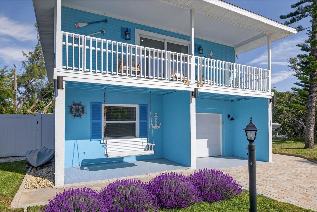 2915 Avenue C, Holmes Beach, FL 34217 Photo