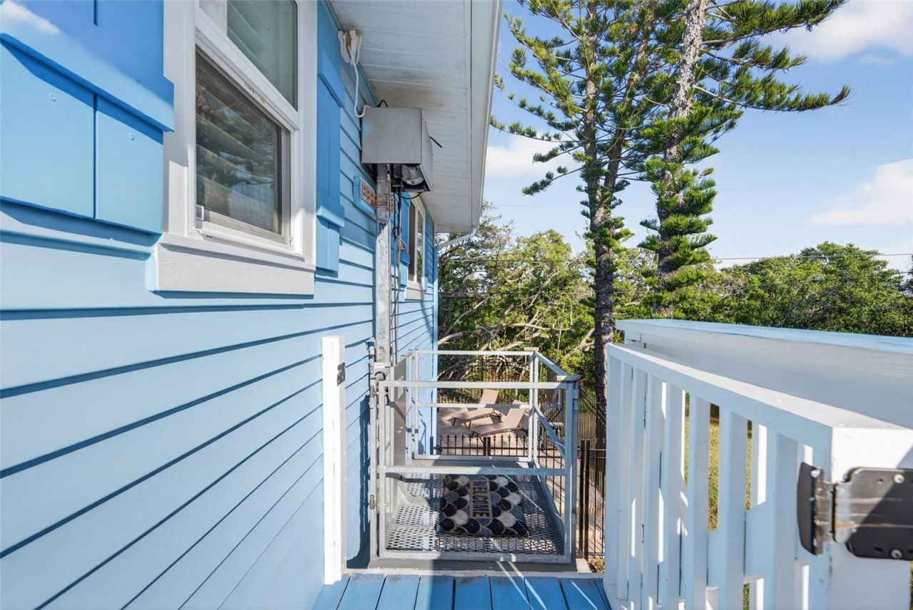 2915 Avenue C, Holmes Beach, FL 34217 Photo