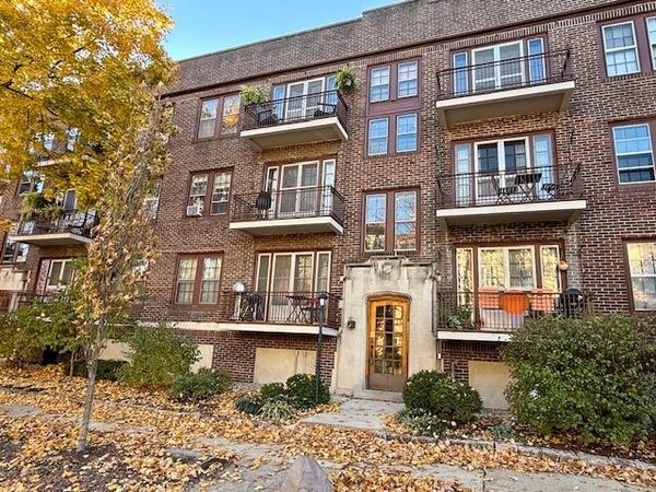 307 N Prairie Street, Unit 9, Champaign, IL 61820