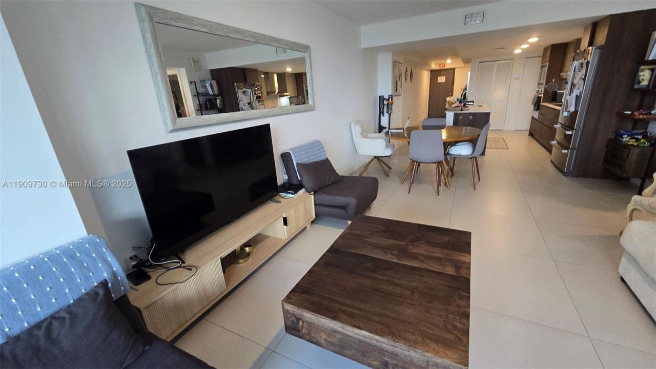 9261 E Bay Harbor Dr, Unit 402, Bay Harbor Islands, FL 33154 Photo