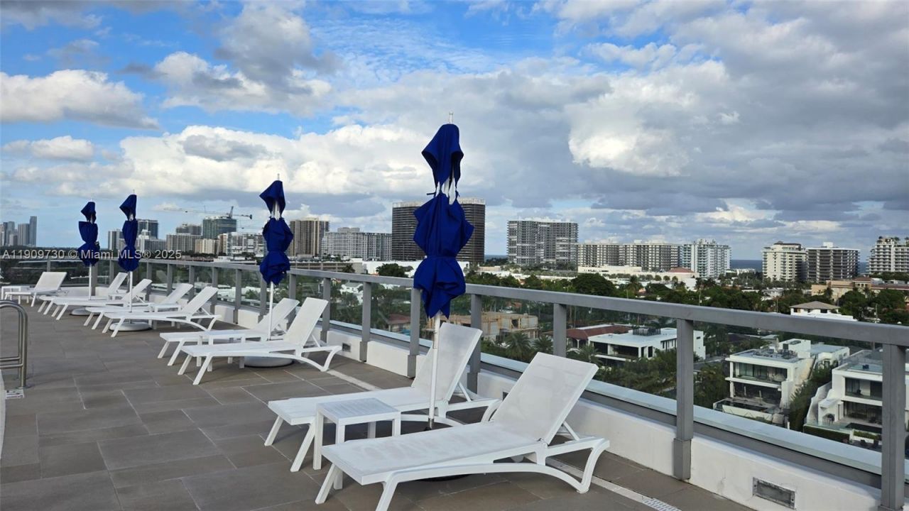 9261 E Bay Harbor Dr, Unit 402, Bay Harbor Islands, FL 33154 Photo