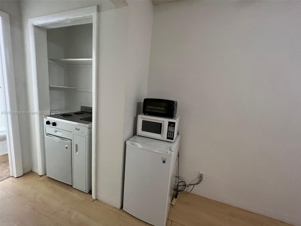 4841 SW 45th Ave, Unit 3, Hollywood, FL 33314 Photo