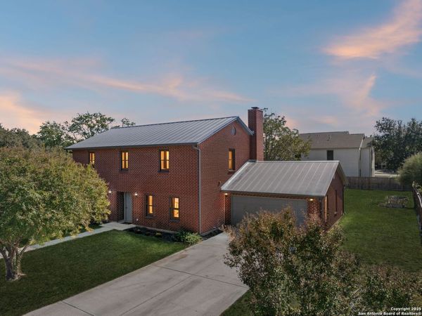 146 Village Path, Castroville, TX 78009