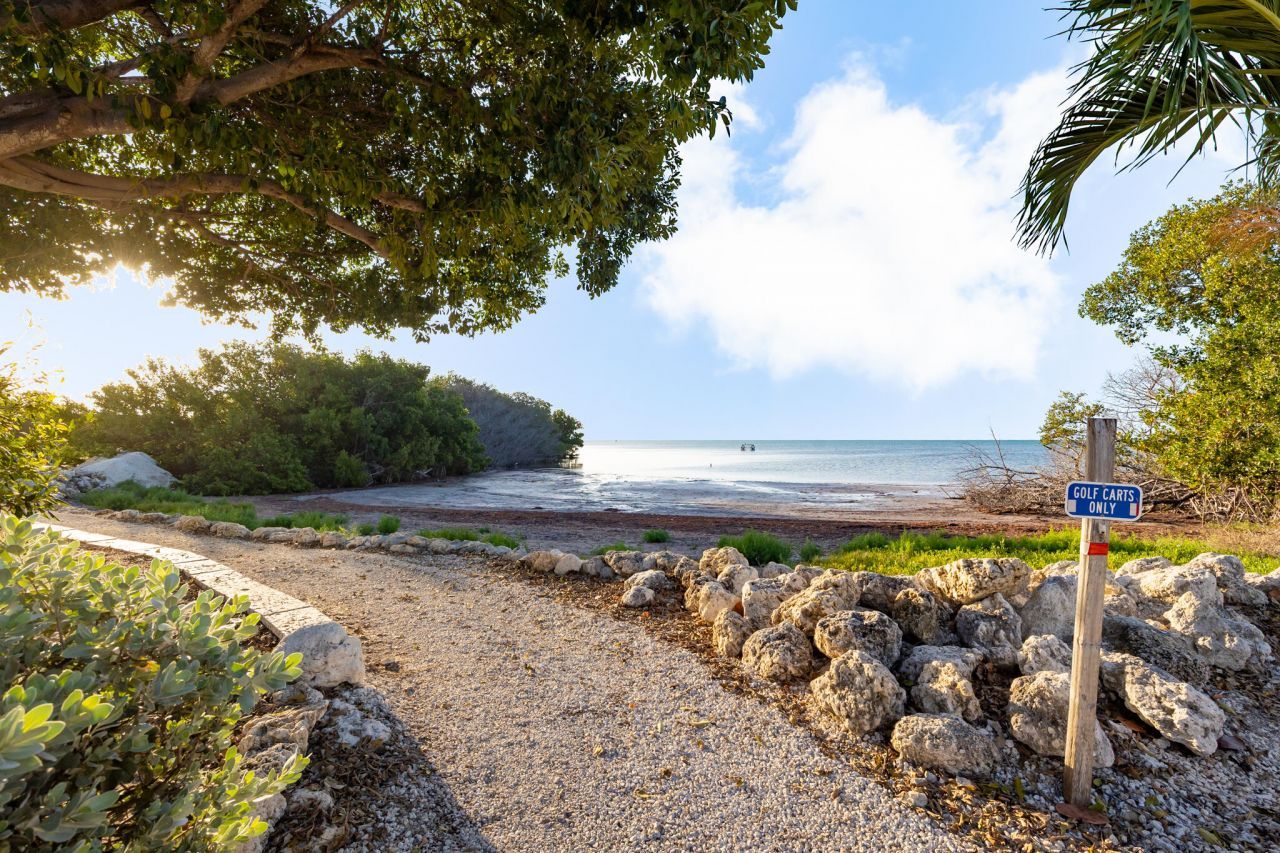 58950 Overseas Highway, Unit 13, Marathon, FL 33050 Photo