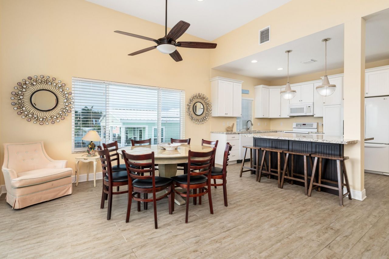 58950 Overseas Highway, Unit 13, Marathon, FL 33050 Photo