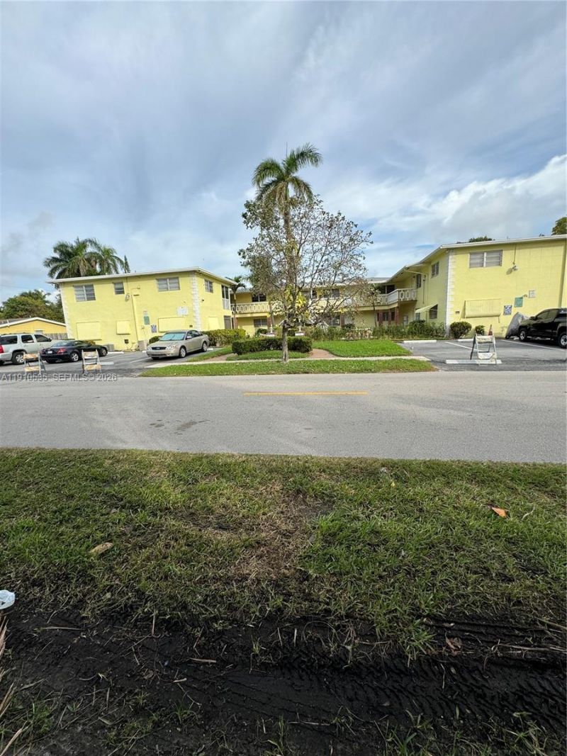 1501 Arthur St, Unit 10, Hollywood, FL 33020 Photo