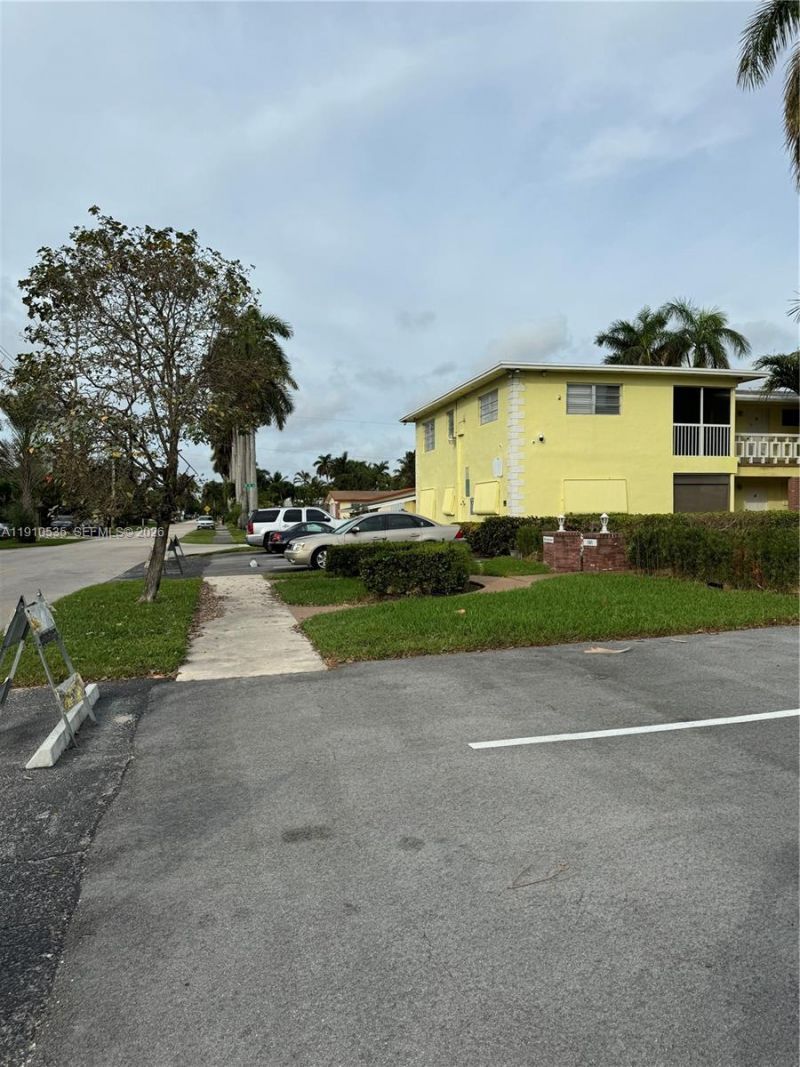 1501 Arthur St, Unit 10, Hollywood, FL 33020 Photo