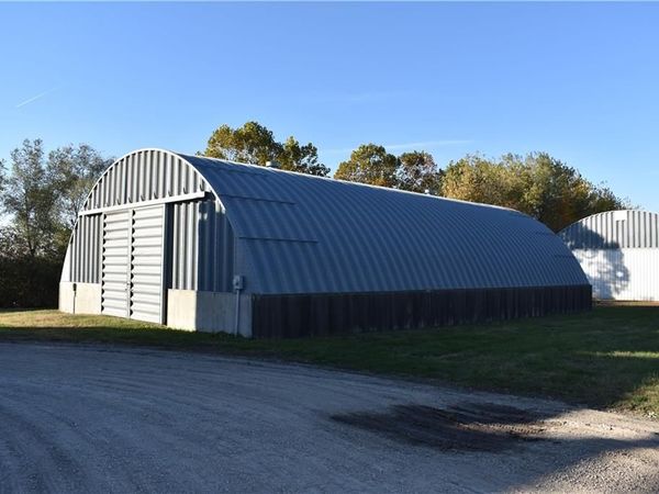 N. Valleybrook Street, Burlington Jct, MO 64428