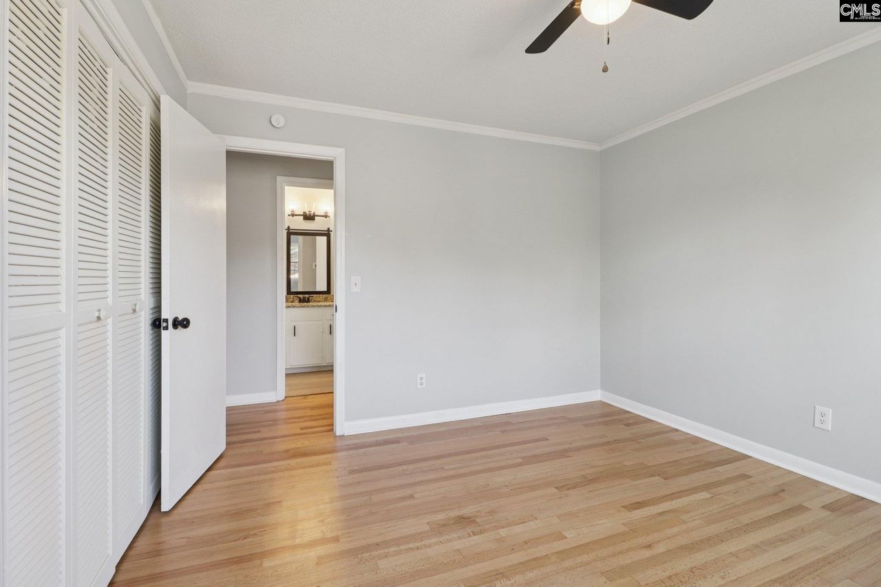 216 Meadowbury Drive Photo 21