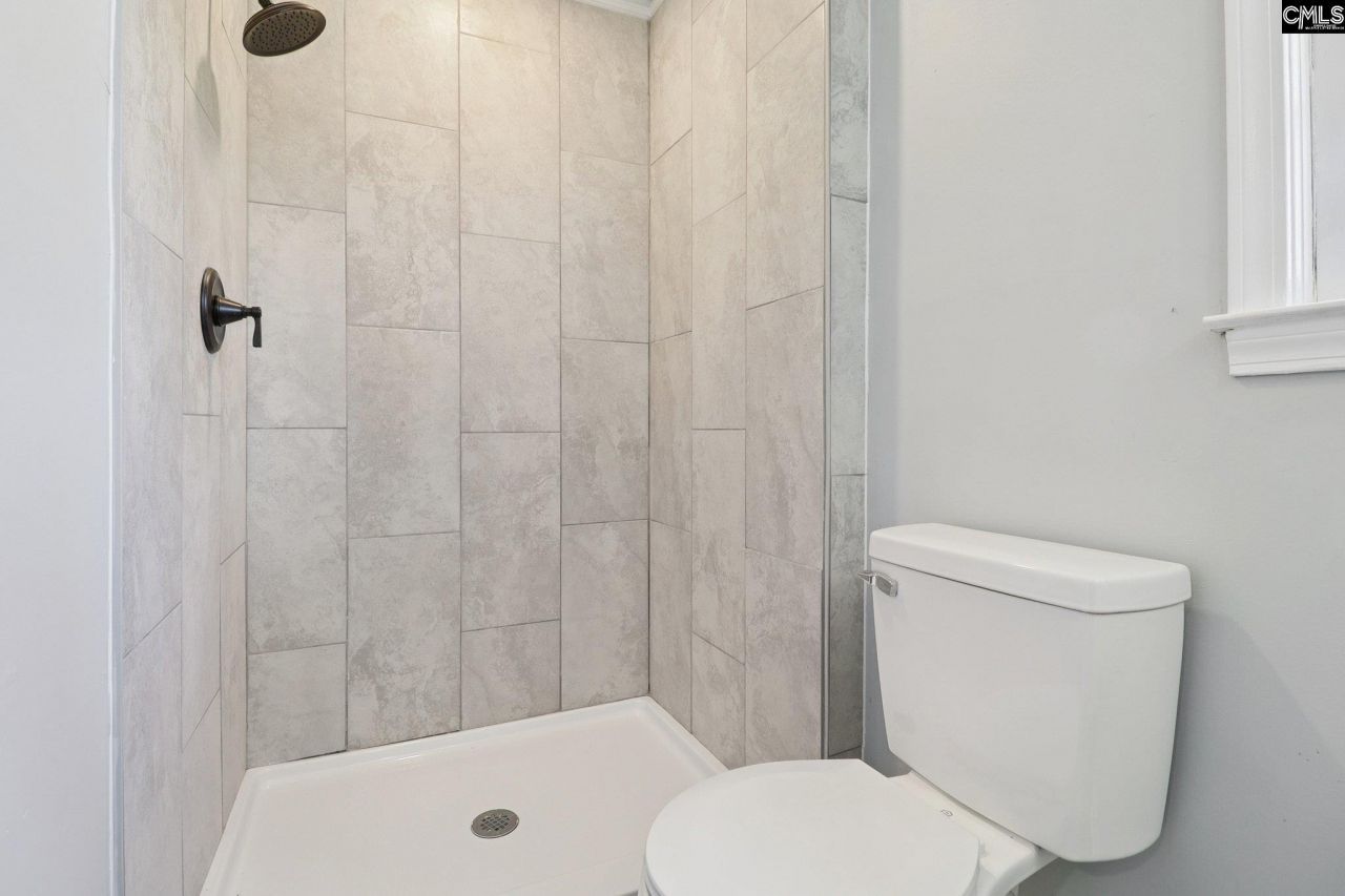 216 Meadowbury Drive Photo 27