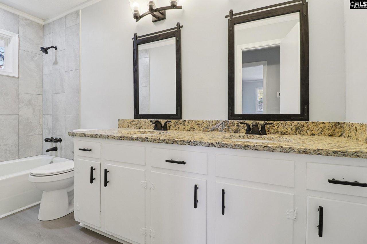 216 Meadowbury Drive Photo 28