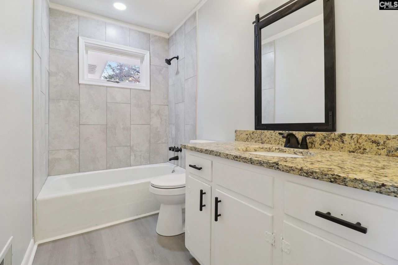 216 Meadowbury Drive Photo 29