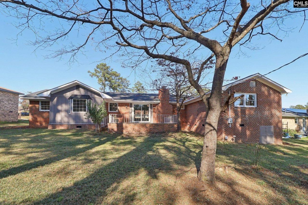 216 Meadowbury Drive Photo 32