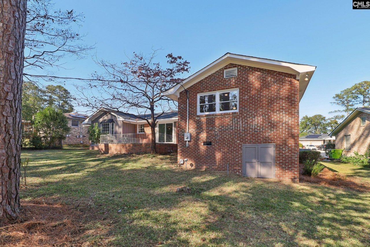 216 Meadowbury Drive Photo 33