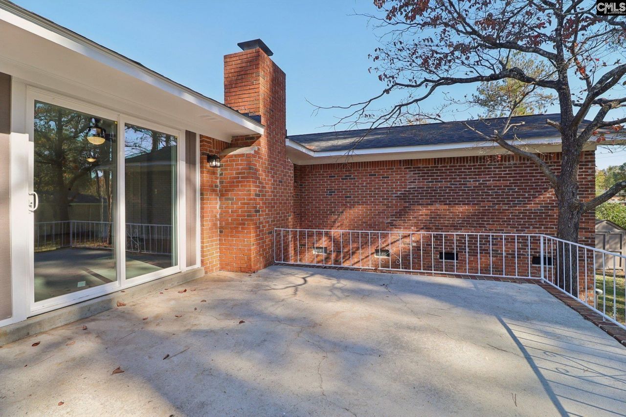 216 Meadowbury Drive Photo 34