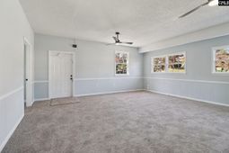 216 Meadowbury Drive photo 4