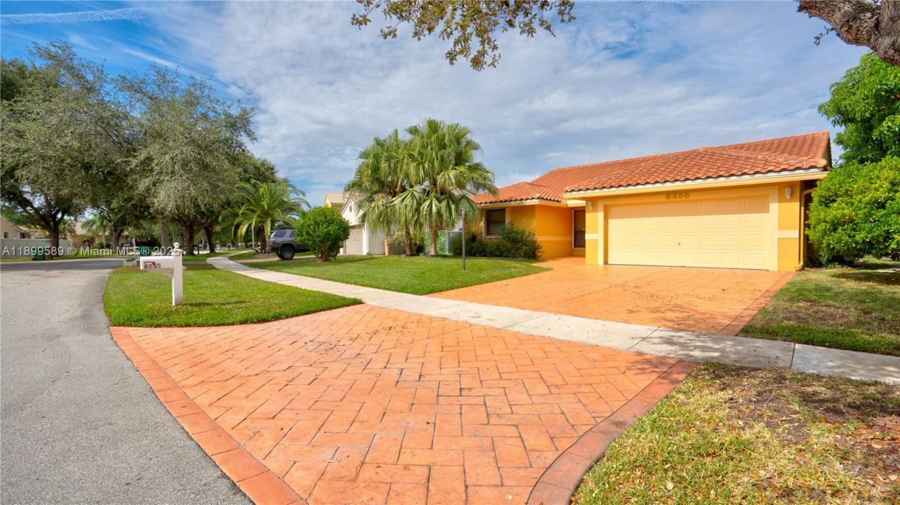 6255 Hawkes Bluff Ave, Davie, FL 33331 Photo