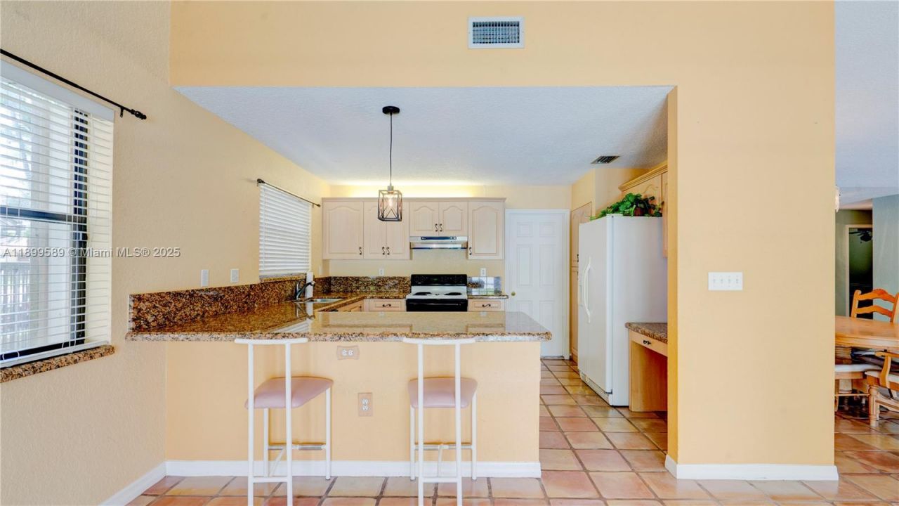 6255 Hawkes Bluff Ave, Davie, FL 33331 Photo