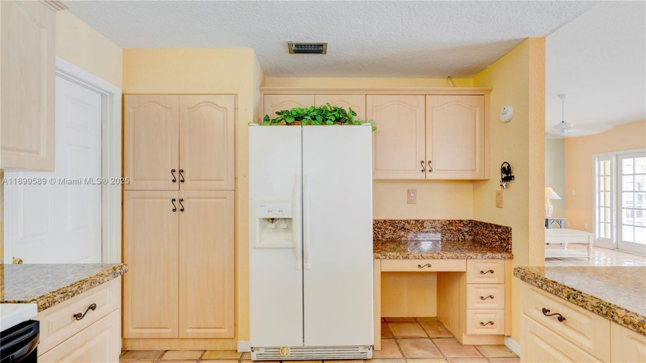 6255 Hawkes Bluff Ave, Davie, FL 33331 Photo