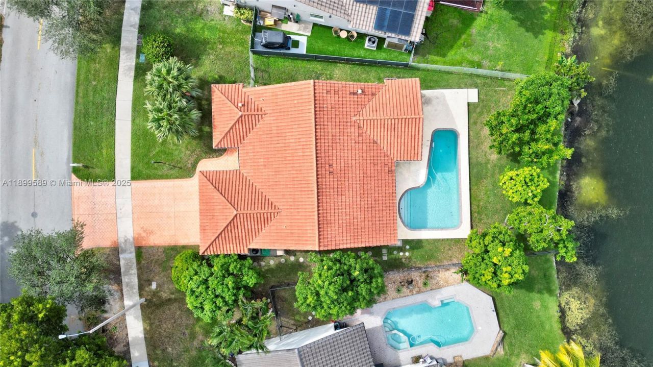 6255 Hawkes Bluff Ave, Davie, FL 33331 Photo