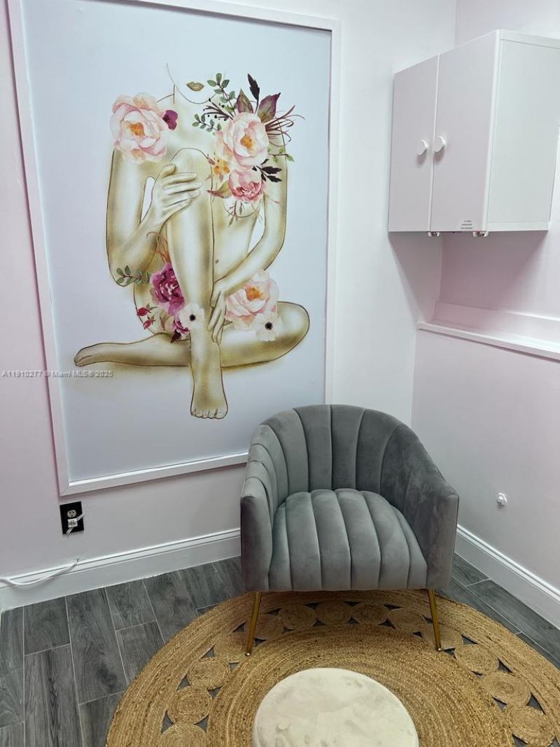 Undisclosed Address, Bay Harbor Islands, FL 33154 Photo