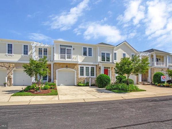 8861 SHINING OCEANS WAY, Unit 27, COLUMBIA, MD 21045
