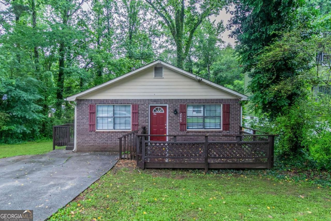 2045 Scarbrough Drive, Stone Mountain, GA 30088 Main Photo