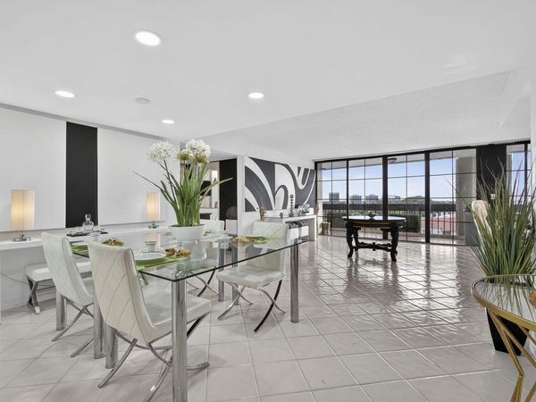 2000 Presidential Way, Unit 704, West Palm Beach, FL 33401