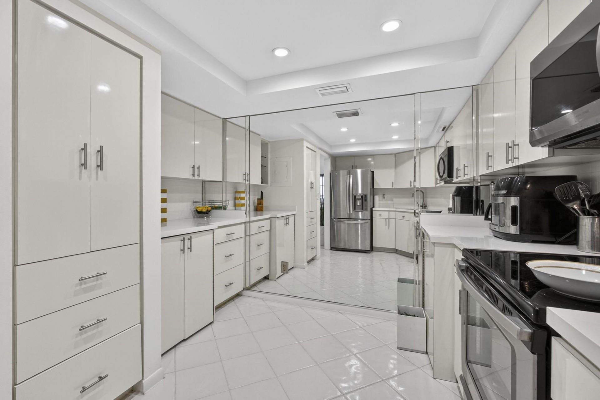 2000 Presidential Way, Unit 704, West Palm Beach, FL 33401 Photo