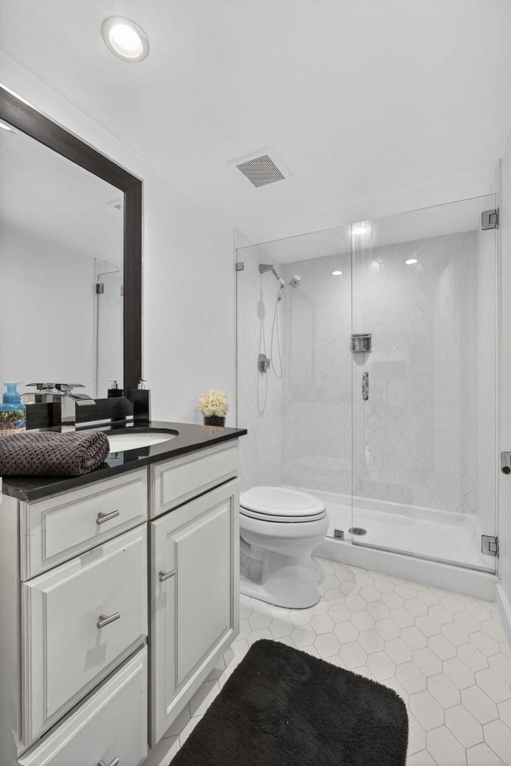 2000 Presidential Way, Unit 704, West Palm Beach, FL 33401 Photo