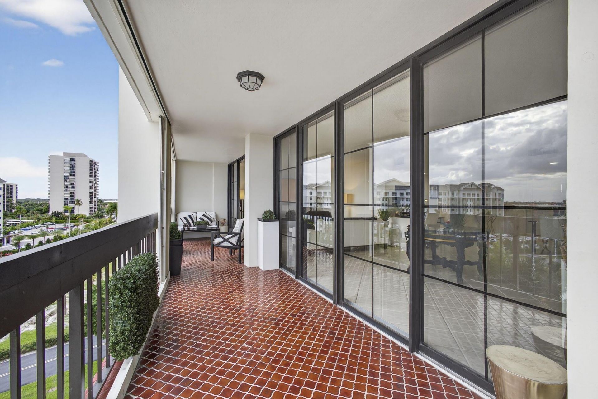 2000 Presidential Way, Unit 704, West Palm Beach, FL 33401 Photo