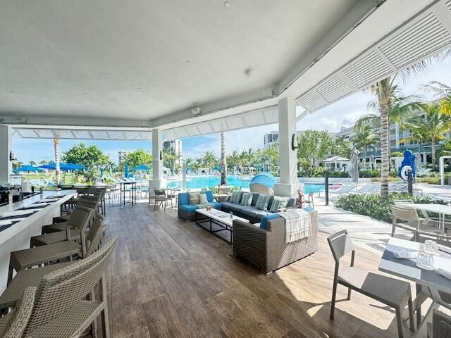 2000 Presidential Way, Unit 704, West Palm Beach, FL 33401 Photo