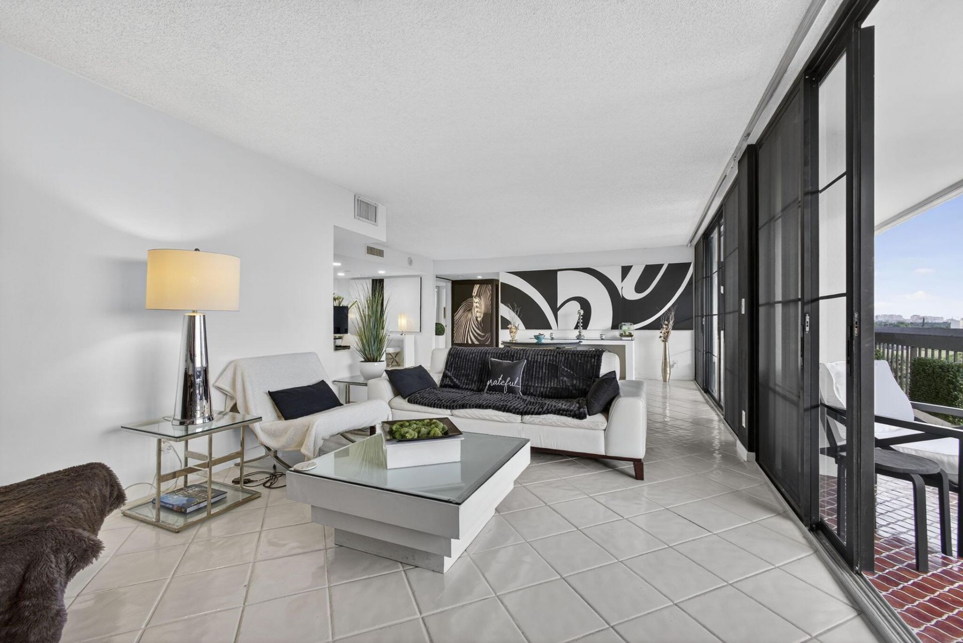 2000 Presidential Way, Unit 704, West Palm Beach, FL 33401 Photo