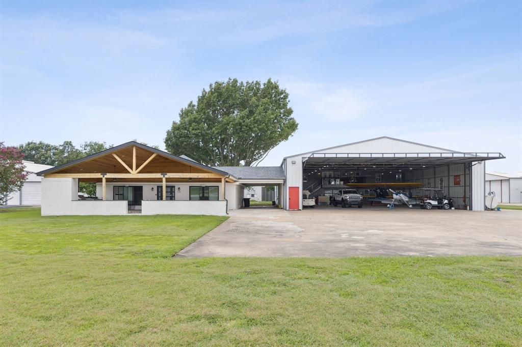 275 Aero Country Road, McKinney, TX 75071 Main Photo