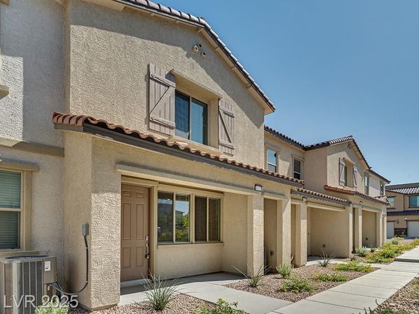 6267 Haiku Stairs Street, Las Vegas, NV 89148